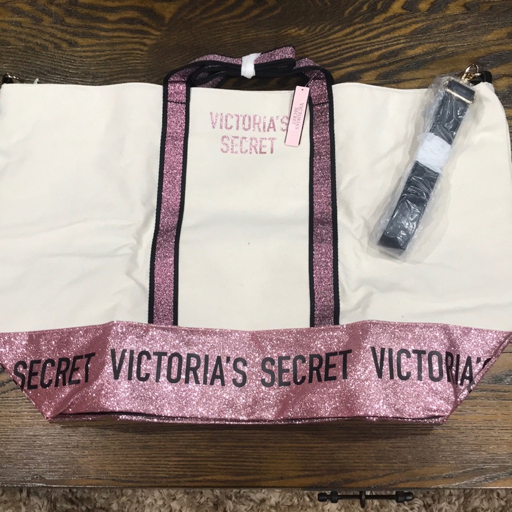VS Weekender